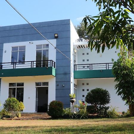 Peacock Resort Anuradhápura Exteriér fotografie